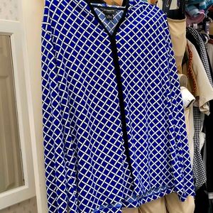 Quarter sleeve blouse